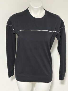 WE WANDER WOMENS BLACK TOP WITH WHITE PIPING XS